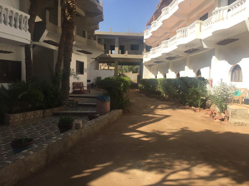 Seven Heaven Hotel דהב מראה חיצוני תמונה